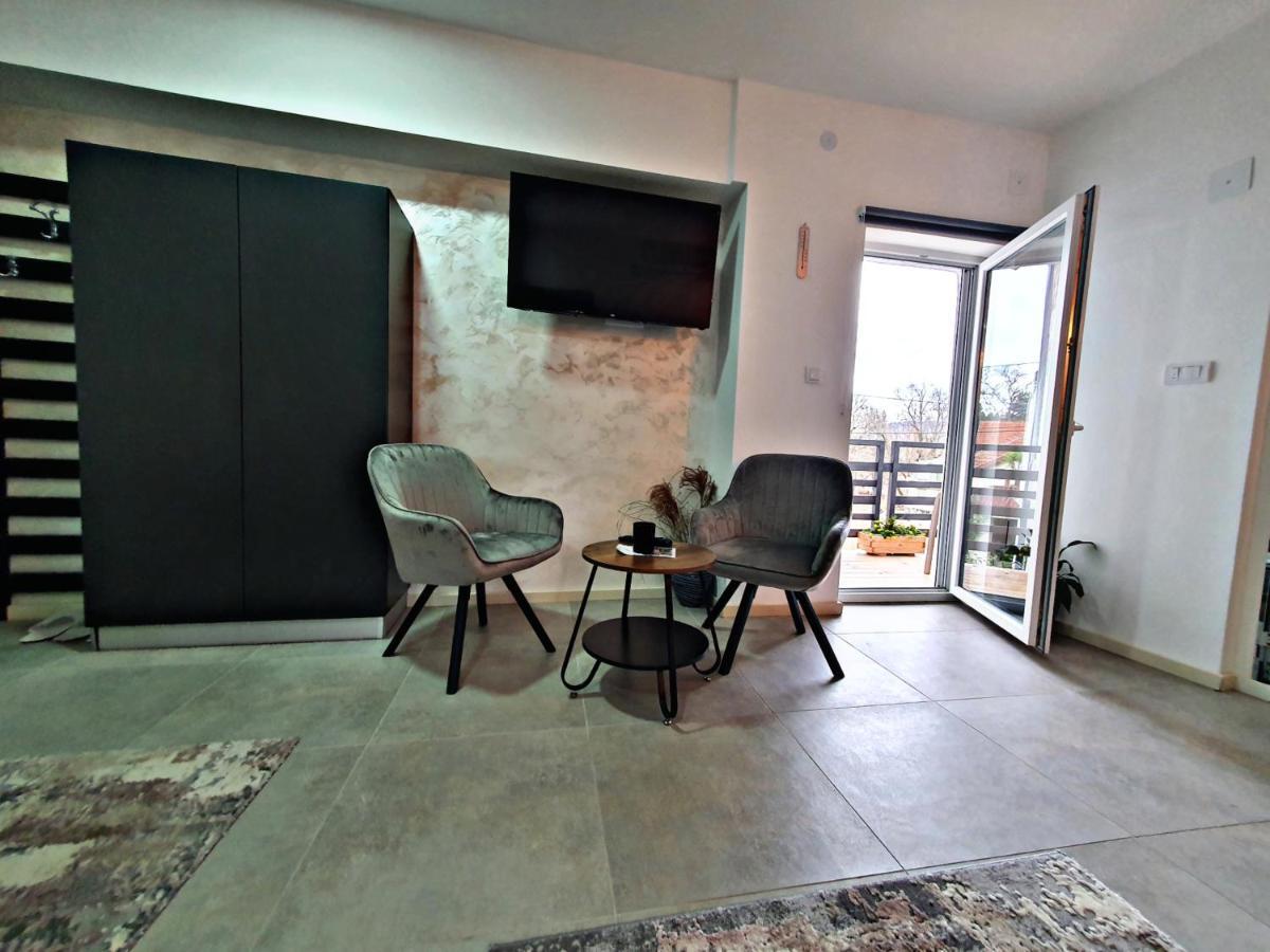 Luxor Apartmani 2 Vrnjačka Banja エクステリア 写真